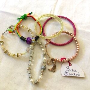 Girls/Kids 16 pieces assorted jewelry lot. All wearable, fun to play dress up.